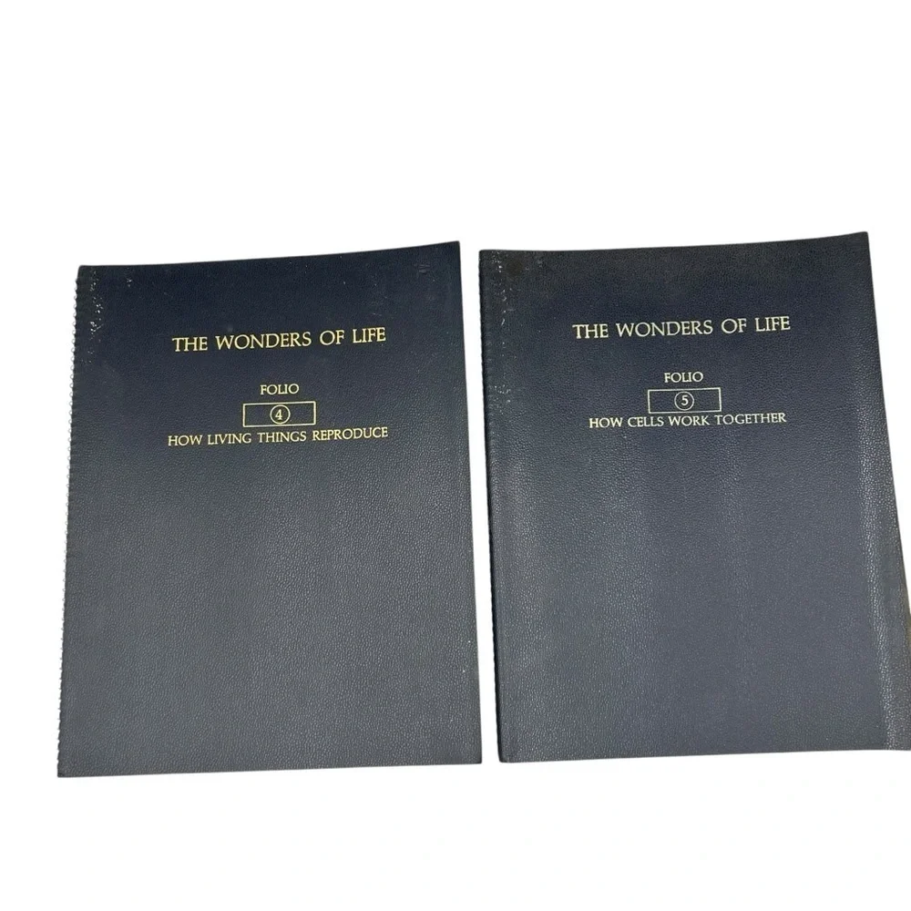 1964 VINTAGE THE WONDER OF LIFE FOLIO 12 BOOKS AND MEADE MICROSCOPE BOOK